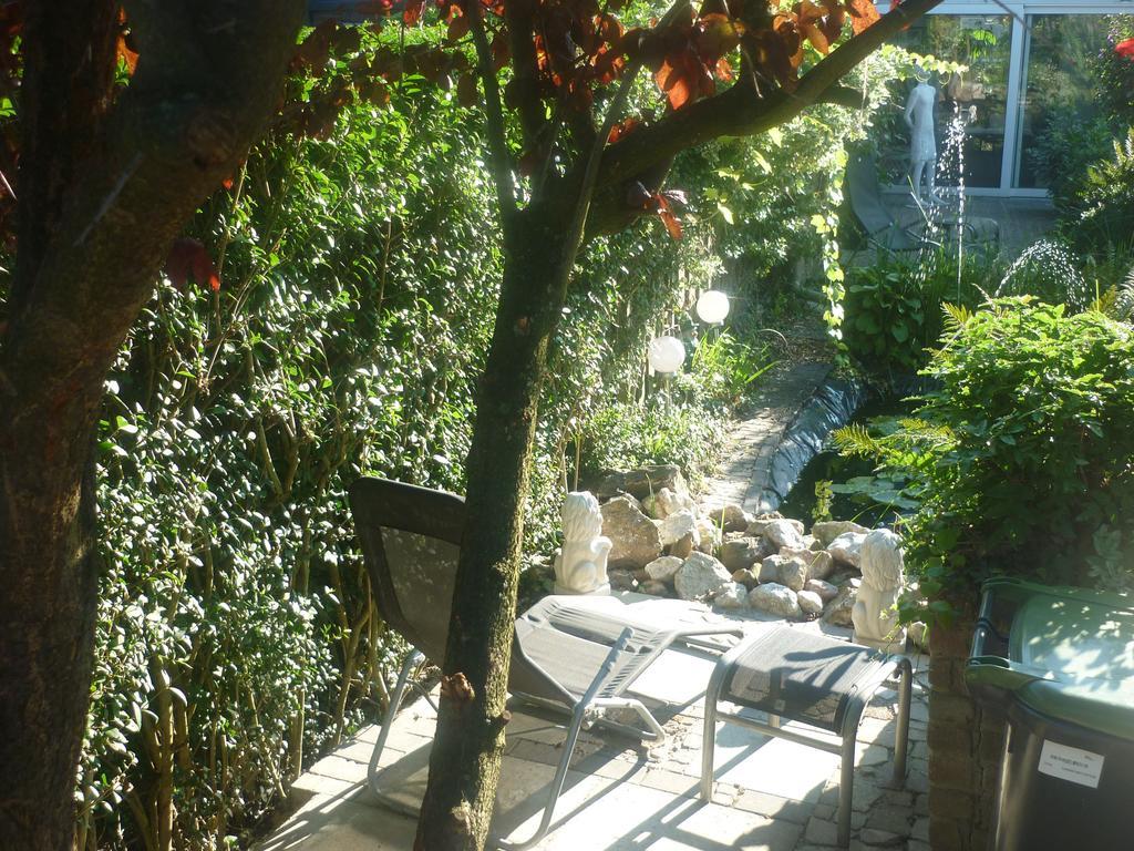 Tonnie'S Bed And Breakfast Kerkrade Extérieur photo