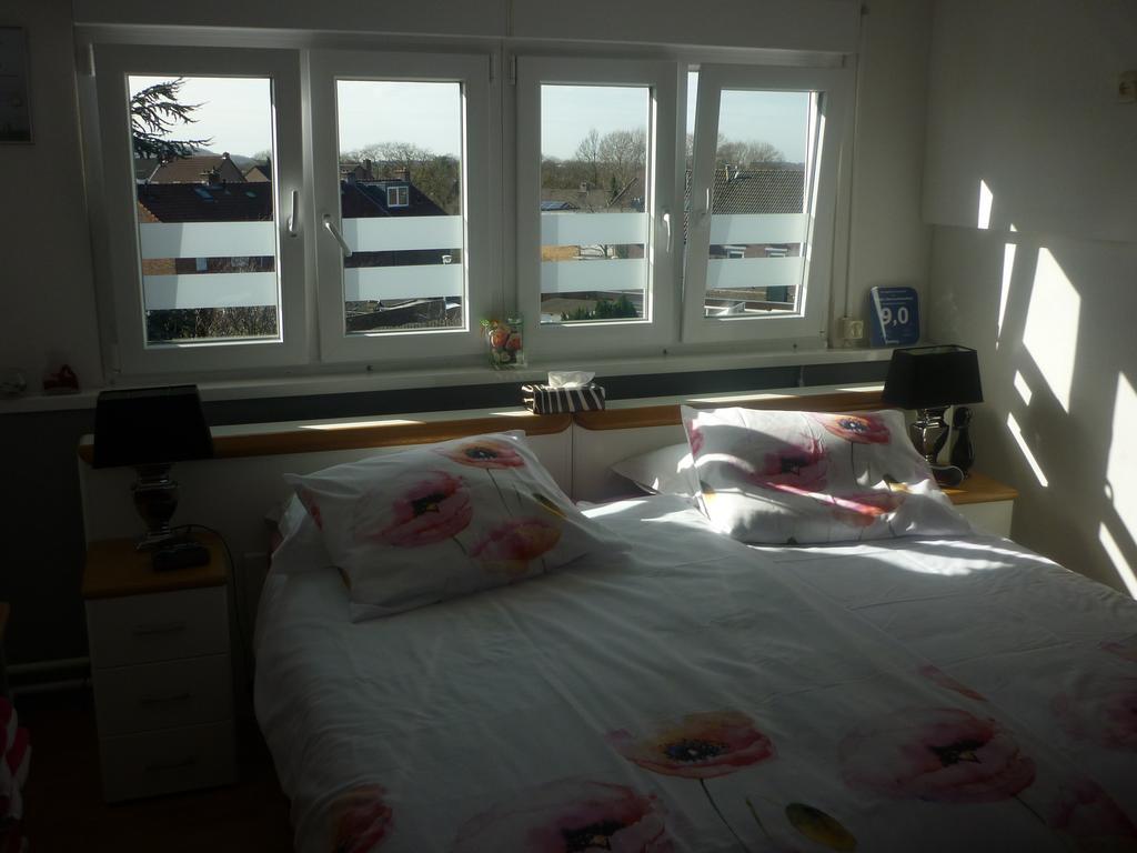Tonnie'S Bed And Breakfast Kerkrade Extérieur photo